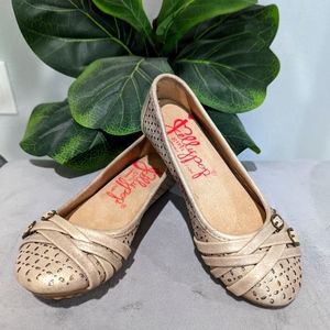 Girls shoes new with out tags